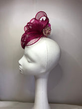 Load image into Gallery viewer, Magenta Rose Percher