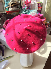 Load image into Gallery viewer, Classic Beret
