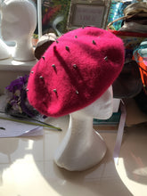 Load image into Gallery viewer, Classic Beret