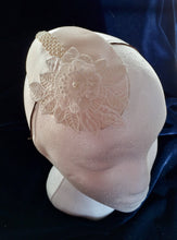 Load image into Gallery viewer, Pearl and flower bridal headpiece.