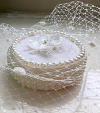 Load image into Gallery viewer, Bridal pillbox hat with pearl detail.