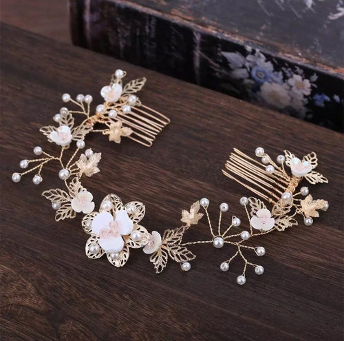 Gold crystal and faux pearl flower vine comb