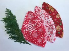 Load image into Gallery viewer, Christmas face masks -Adult 3 pack